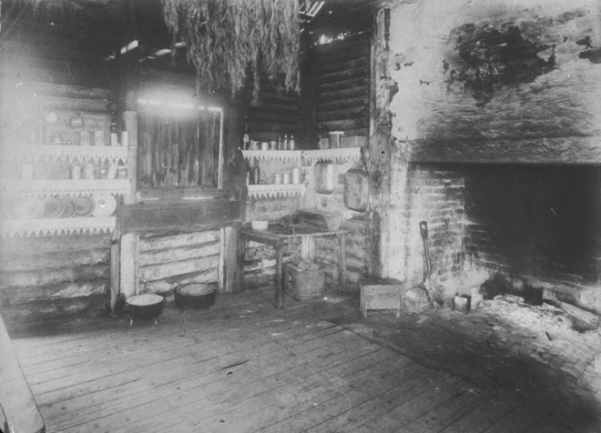 View of a Bush Kitchen, c. 1896. Image courtesy of the State Library of NSW.